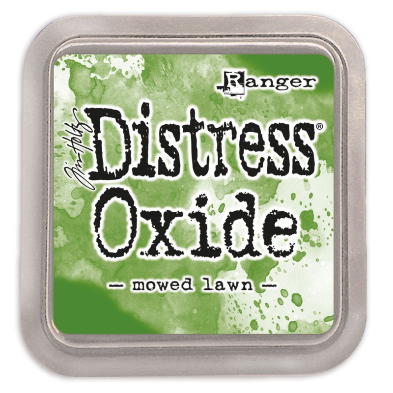tinta-distress-oxide-ranger-mowed-lawn
