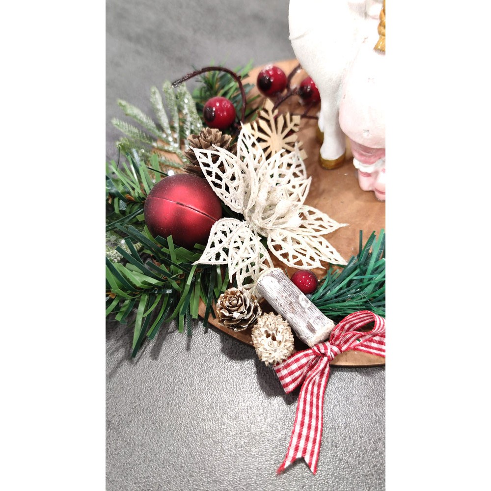 decoración-navidad-reno-y-niña-3