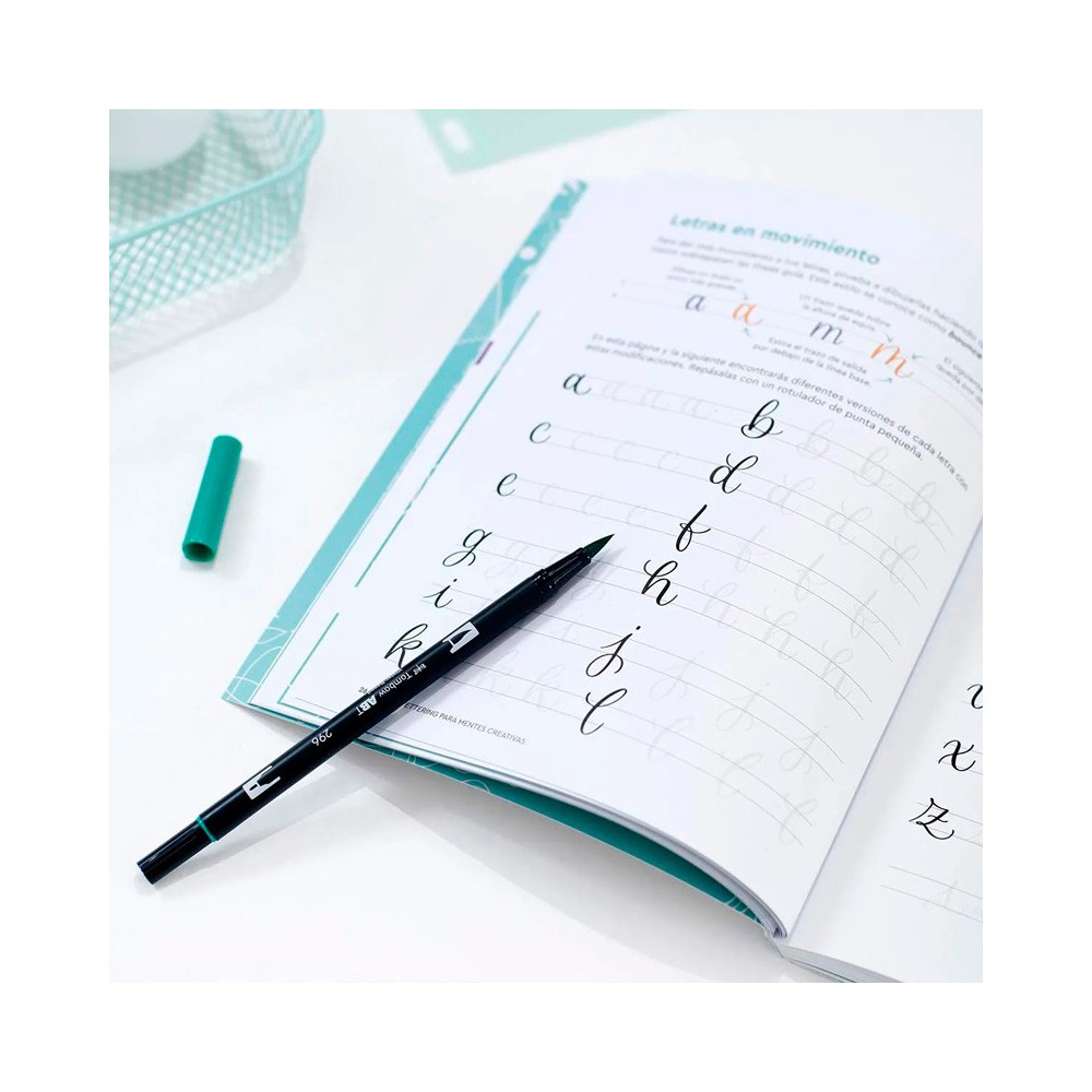 libro-rubio-de-lettering-para-mentes-creativas-4