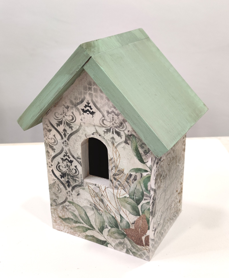 Estarcido con stencil y pintura acrílica grafito